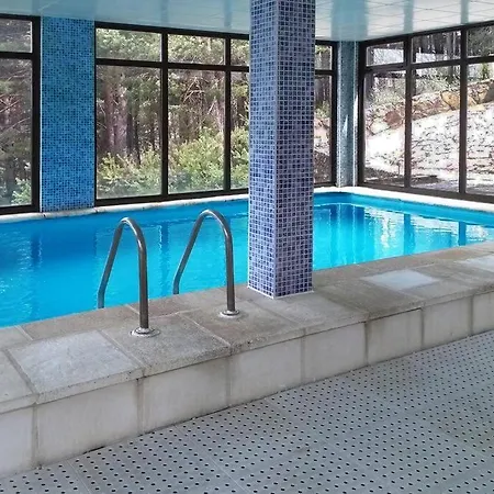 El Ultimo Rincon, Duplex Con Piscina Climatizada La Pinilla (Castile and Leon)