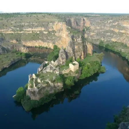 Duplex Con Piscina Climatizada Y Sauna, El Ultimo Rincon La Pinilla (Castile and Leon)
