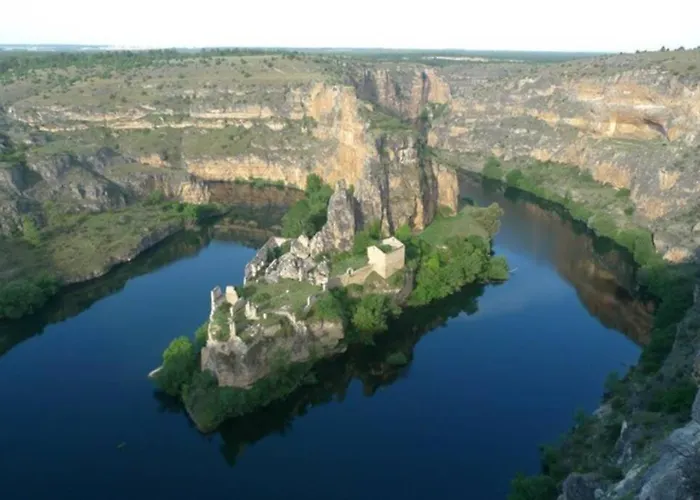 Duplex Con Piscina Climatizada Y Sauna, El Ultimo Rincon La Pinilla (Castile and Leon)